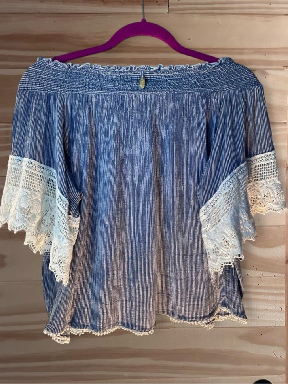 Rubyyaya size S blue off the shoulder top with lace trim at the
Elbows. - Picture 6 of 8